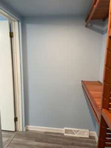 Walk-in closet