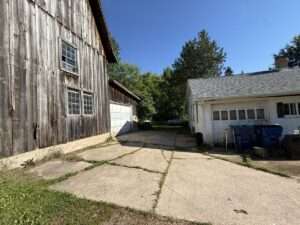 barn & house